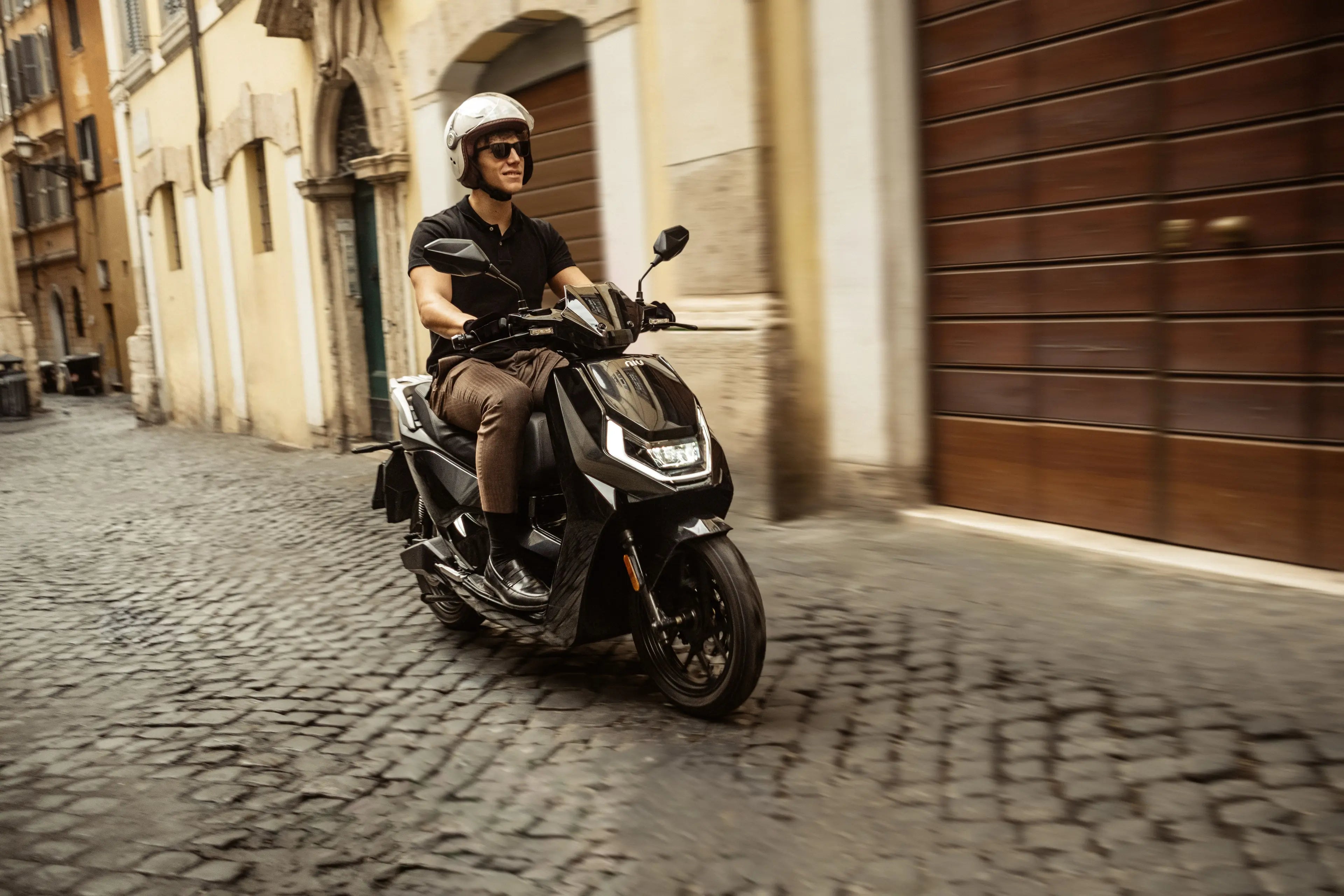 NIU - FQi 500 - 95 km/h