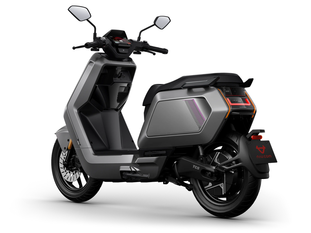 NIU - NQiX 150 - 45 km/h - escoomo