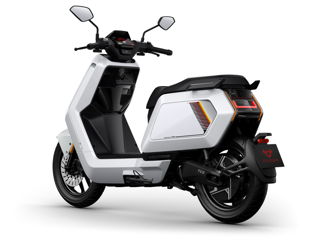 NIU - NQiX 300 - 80 km/h - escoomo