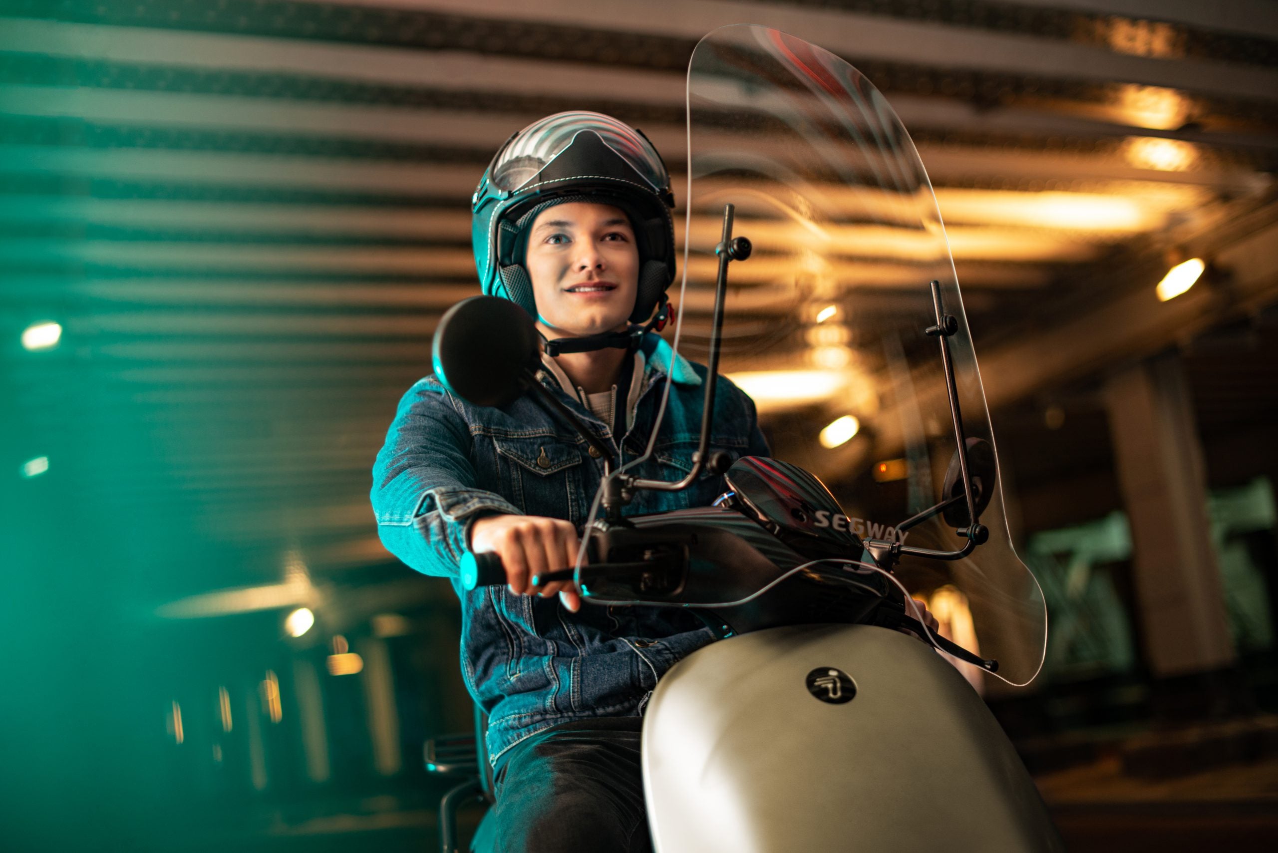 Segway Windschutzscheibe mit schwarzem Montageset AC.50.0000.23 für E300SE, E250S, E150S, E125S, E110S, E110SE