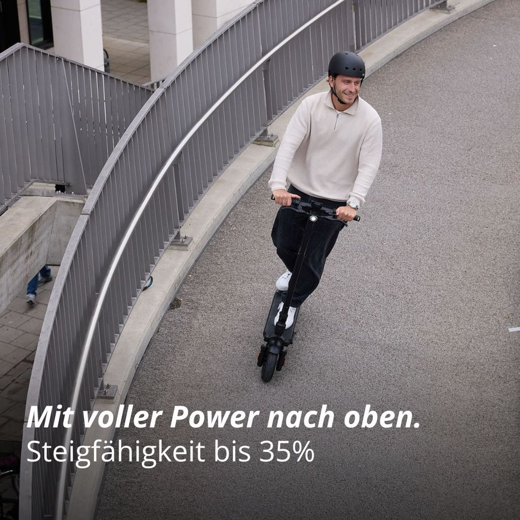 VMAX VX2 Hub E-Scooter mit Steigfähigkeit bis 35 % – leistungsstarkes Elektro-Scooter Modell bei escoomo in Berlin